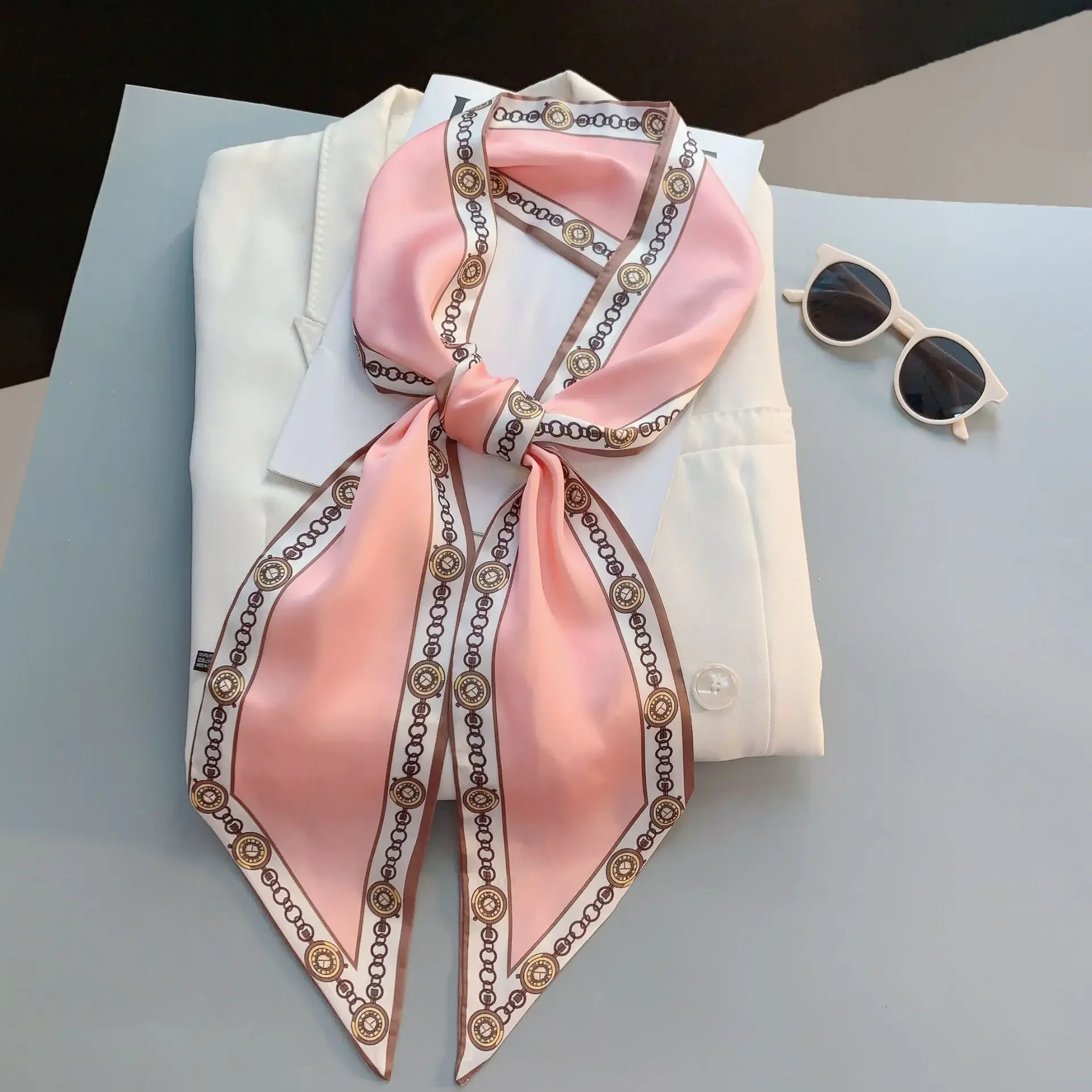 Wąski szalik z nadrukiem, w kr – Luxury Bags Duffle recenzja i cena