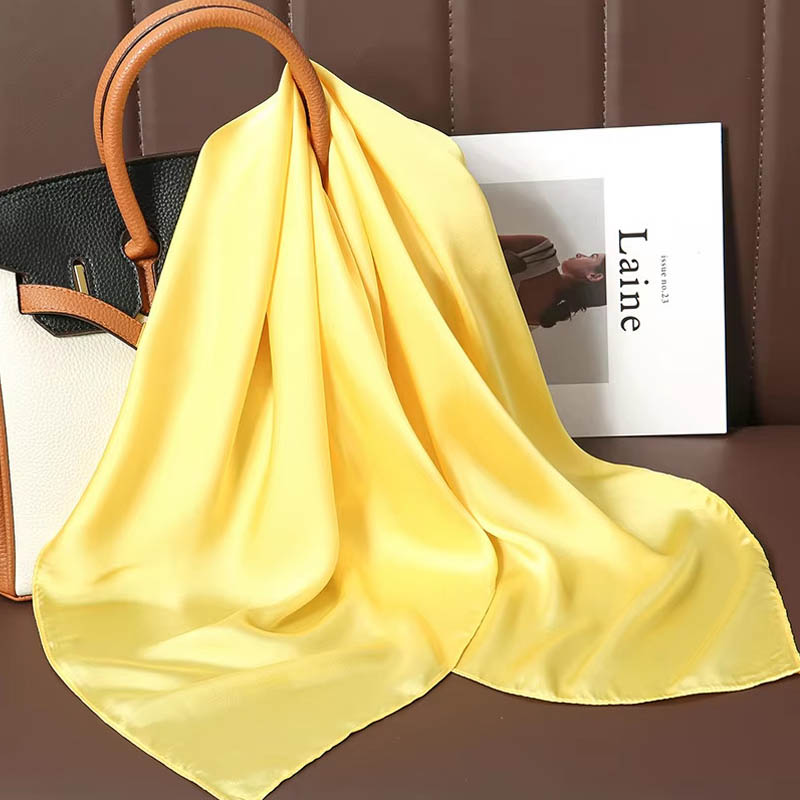 Luksusowa jednokolorowa jedwab – Luxury Bags Duffle recenzja i cena